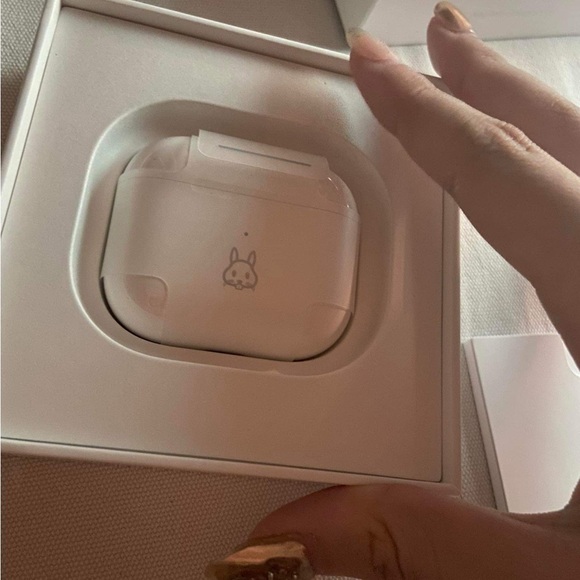 Airpod 3 earbuds - Picture 4 of 4